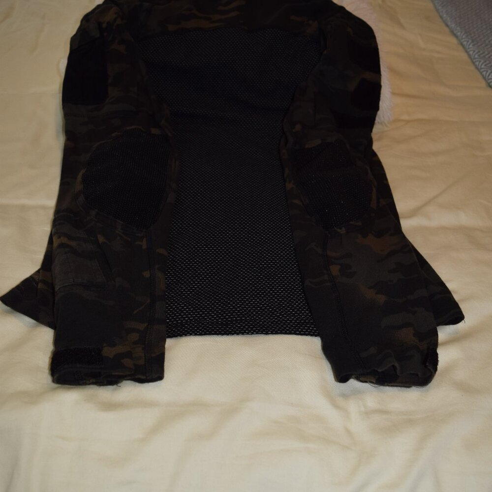 Mens Grey and Green Camo Tactical Long Sleeve Henley L - Picture 2 of 3